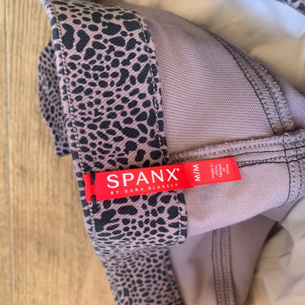 Spanx pants - Picture 2 of 2